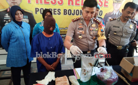 Kini, Suami Pelaku Pembuang Bayi Perjalanan dari Malaysia